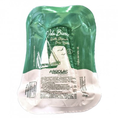 Ricotta salata 29:-/hg ca 300 g - 1